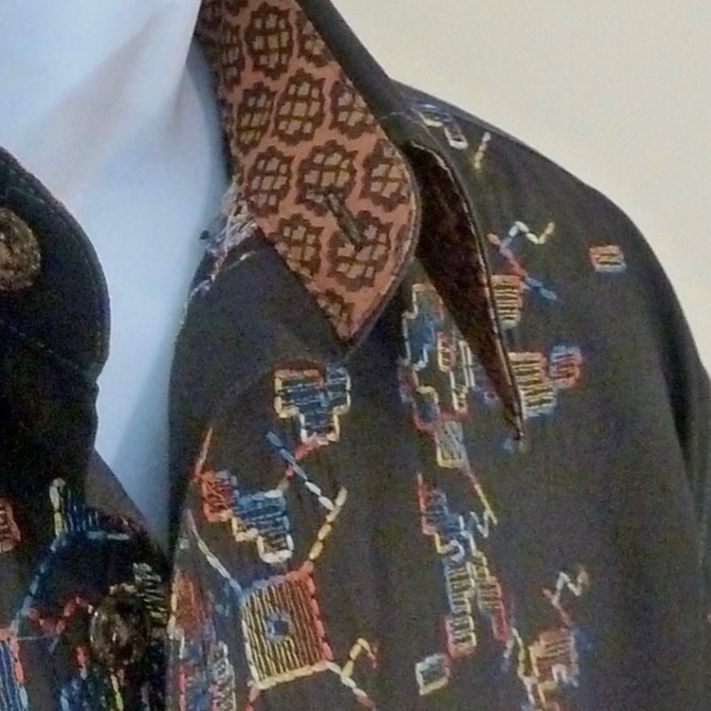 Robert Graham - Picture 3 of 7